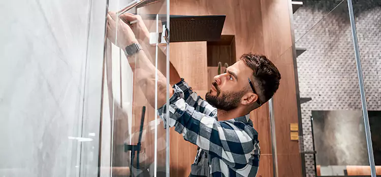 Replace Shower Doors with Frameless Pinewood