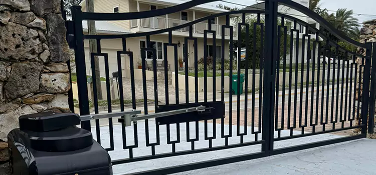Swing Gate Opener with Keypad Pinewood